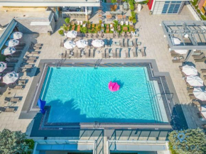 Hollywood Bliss - Near Beach Studio - Rooftop Pool